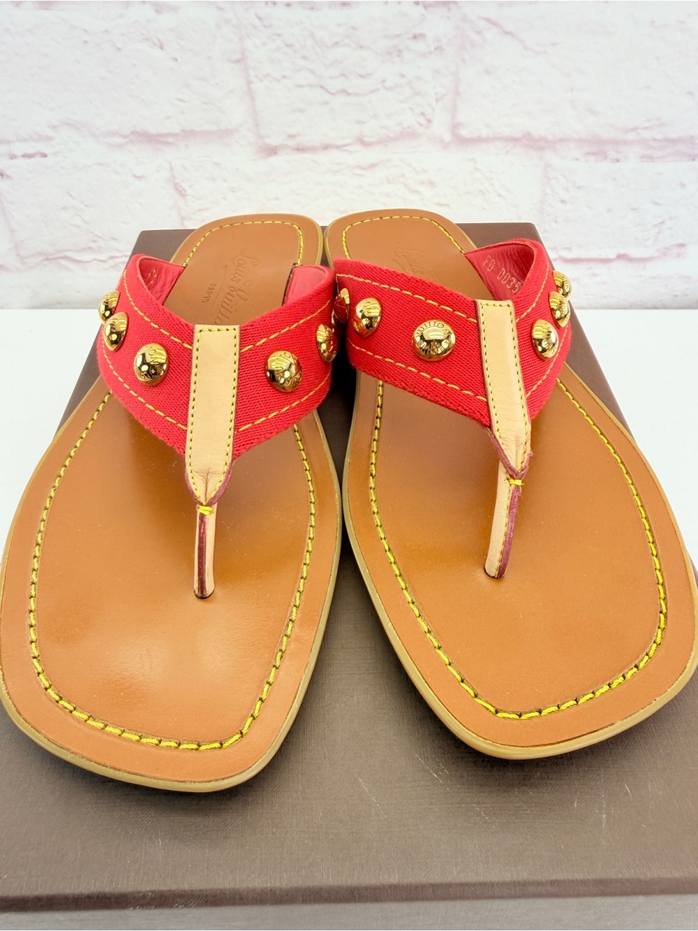 Louis Vuitton Sunny Red Studded Thong Sandals 38 - Picture 3 of 10